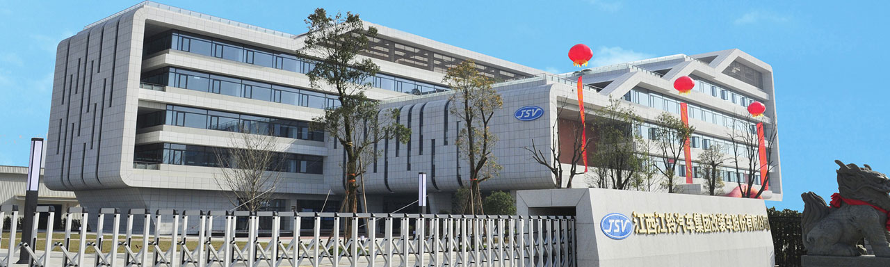 車載法庭，服務(wù)群眾零距離